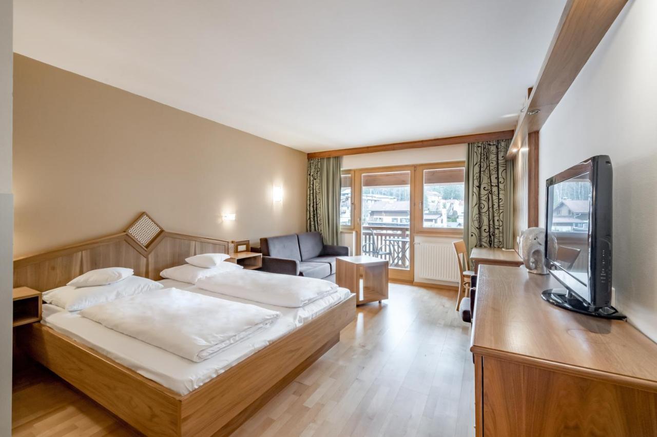 Hotel Zum Gourmet Seefeld in Tirol Eksteriør billede